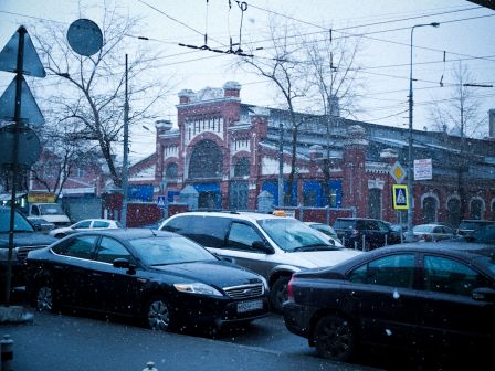 it's snowing youhoouu so coooool yahouu…ok it's only some flakes but I love that